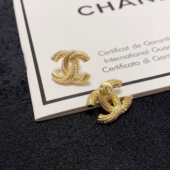 ✨✨Chanel earrings✨✨ - Picture 7 of 7